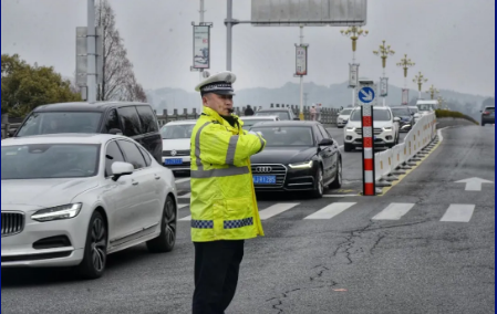 关于2024年国庆节假期轻微交通违法行为不予处罚的通告